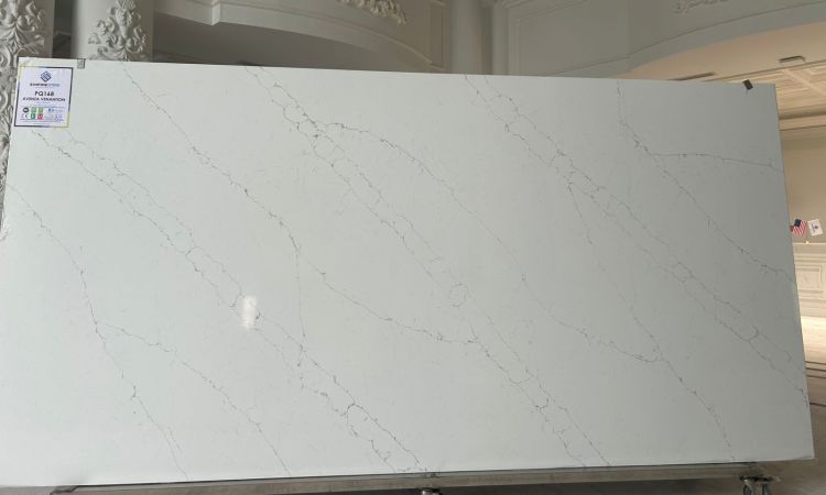 Skyline Grey Quartz 3 cm 142 x 79